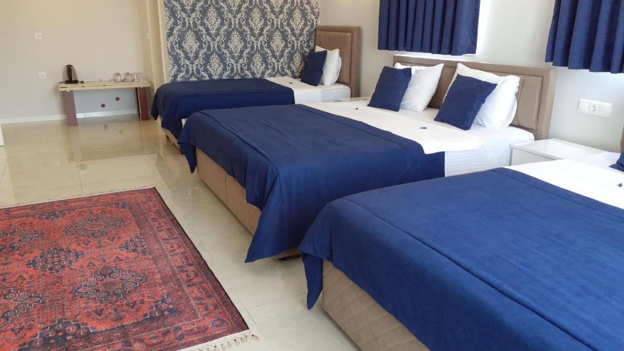 The Cotton House לינה וארוחת בוקר 2*
